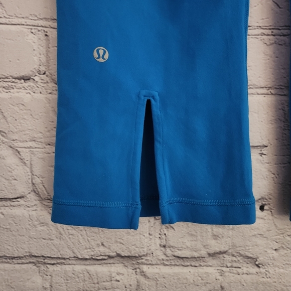 Lululemon Gather & Crow Crop - Picture 9 of 12